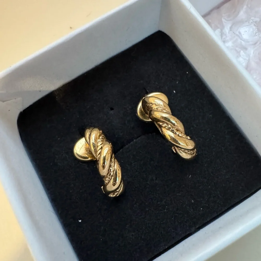 Christian Dior Gold Twisted Hoop Earrings - clip ons - Picture 2 of 3
